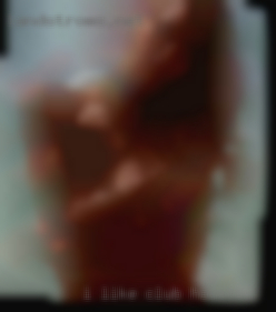 I like club Houston a curvy woman with large breasts.